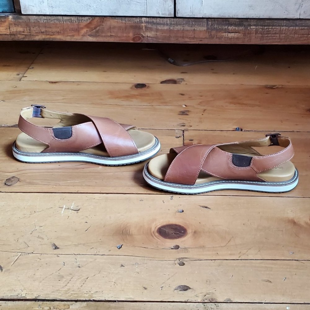 Keen Women's Lana Cross Strap Sandal - Size 8.5